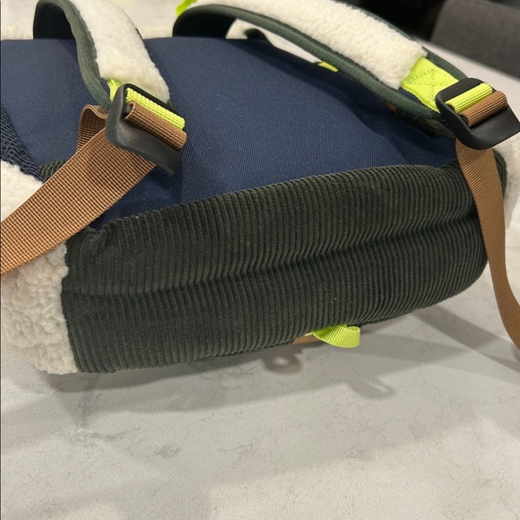 UNITED BY BLUE Sherpa Moonlit Ocean Backpack - Picture 4 of 16